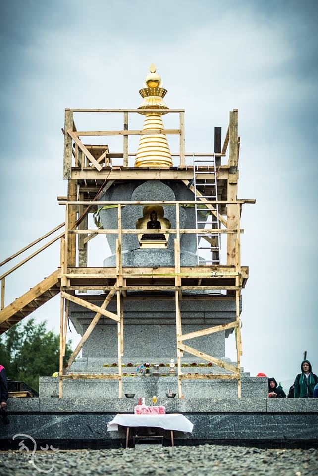 Ступа Совершенной Победы на озере Байкал (Stupa of Complete Victory, lake Baikal)